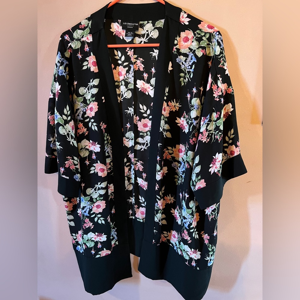 Liz Claiborne Woman coverup, for bedroom or poolside.